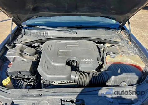 2016 Chrysler 300C from USA, damaged, VIN 2C3CCAEG8GH189863